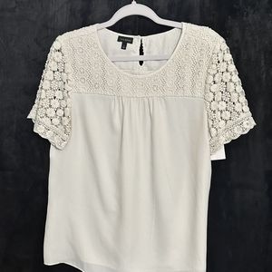 Talbots Large Cream Ivory Short Sleeve Top Blouse Crochet Sleeves & Neck Detail